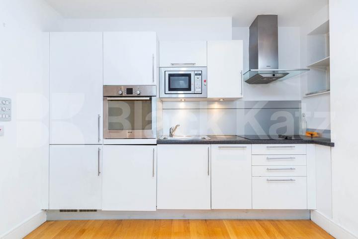 Perfect property in the perfect location not to be missed Kingsland Passage, Dalston